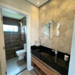 Casa à venda com 4 quartos, sendo 3 suítes, no condomínio Vilagio Ipanema 1, Araçoiaba da Serra - SP