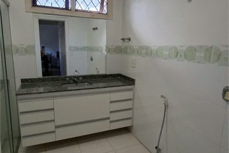 Casa à venda com 5 quartos, sendo 4 suítes, em Butantã, São Paulo, SP