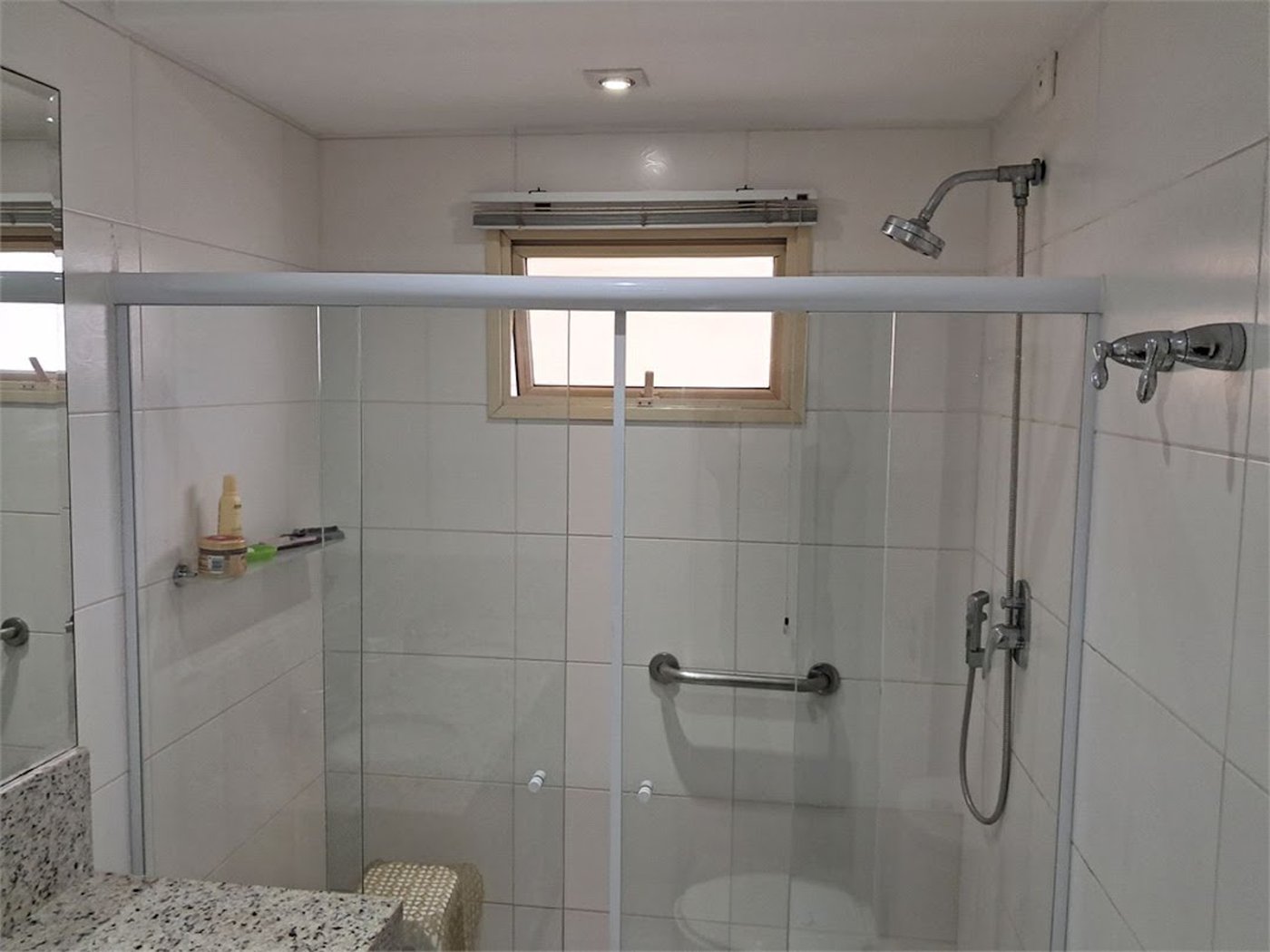 Apartamento Residencial à venda, Gonzaga, Santos - AP0761.