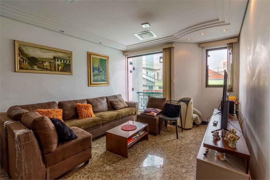 Sobrado à venda com 4 quartos, sendo 3 suítes, em Vila Gustavo, São Paulo, SP