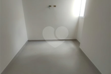 Sobrado à venda com 3 quartos, sendo 1 suíte, em Parada Inglesa, São Paulo, SP
