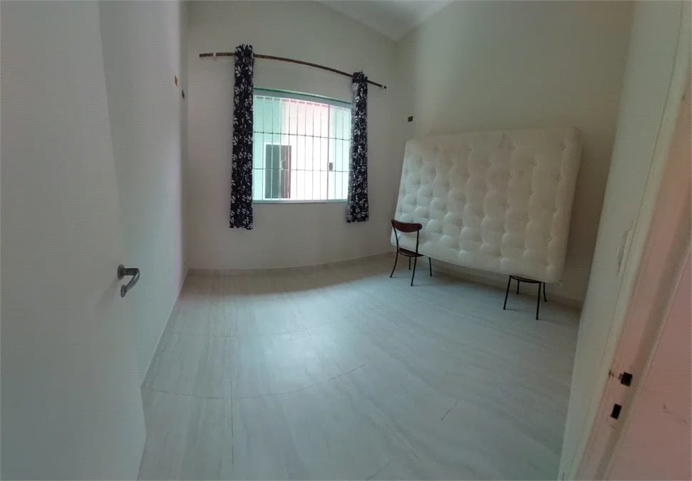 Casa Térrea à venda com 3 quartos em Vila São Paulo, Mongaguá, SP