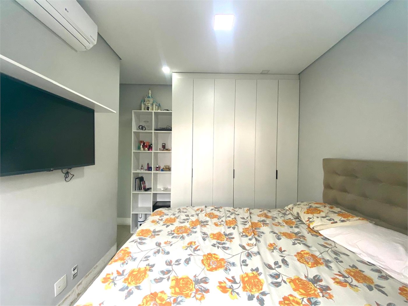 Apartamento à venda com 2 quartos, sendo 1 suíte,  em Jardim Caboré, São Paulo, SP