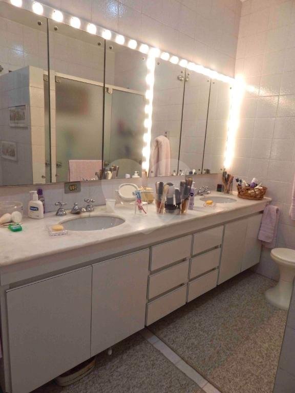 Casa Térrea à venda com 3 quartos, sendo 1 suíte,  em Chácara Monte Alegre, São Paulo, SP