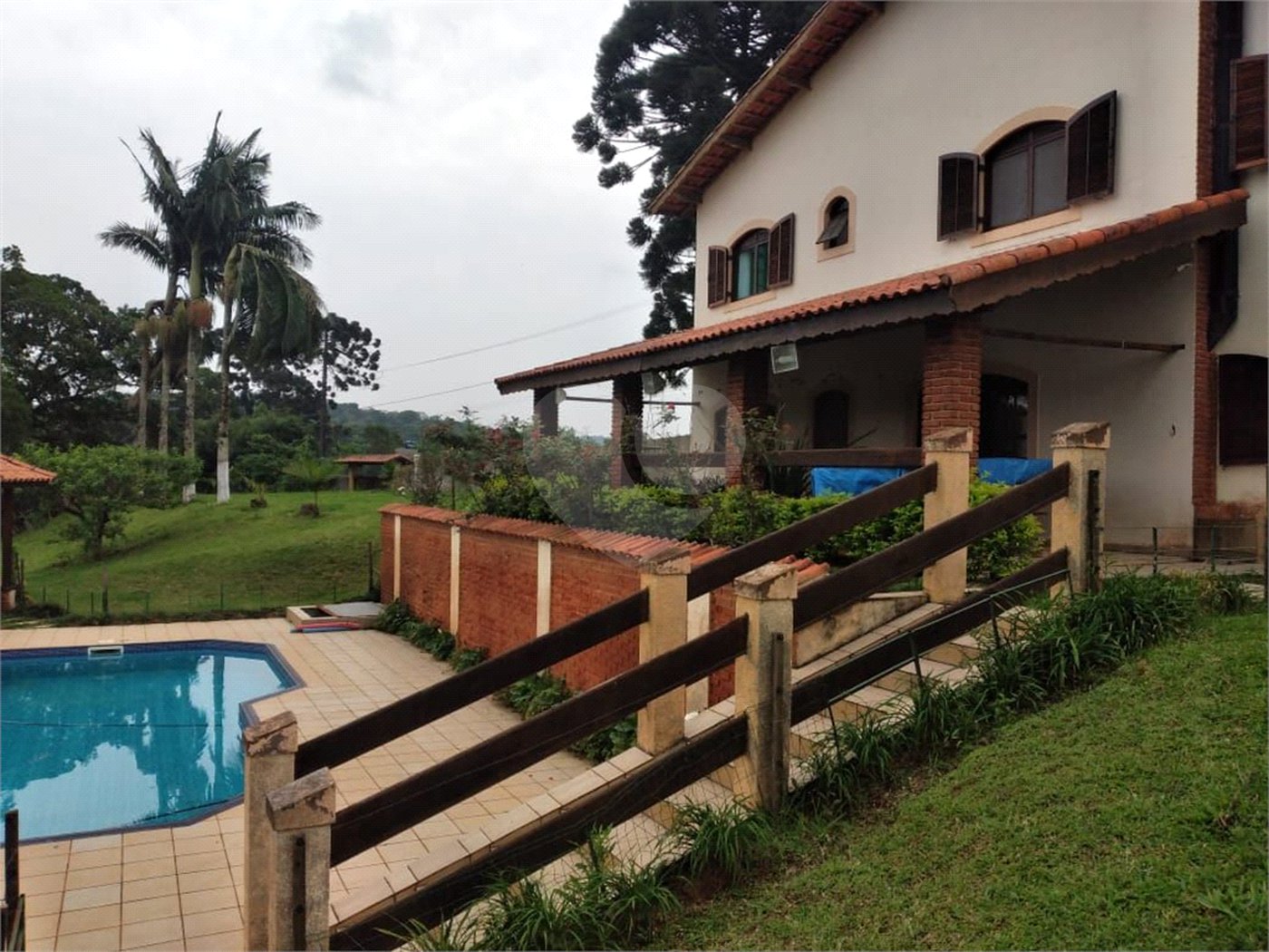 Chácara à venda com 4 quartos, sendo 3 suítes, em Ibiúna, Ibiúna, SP