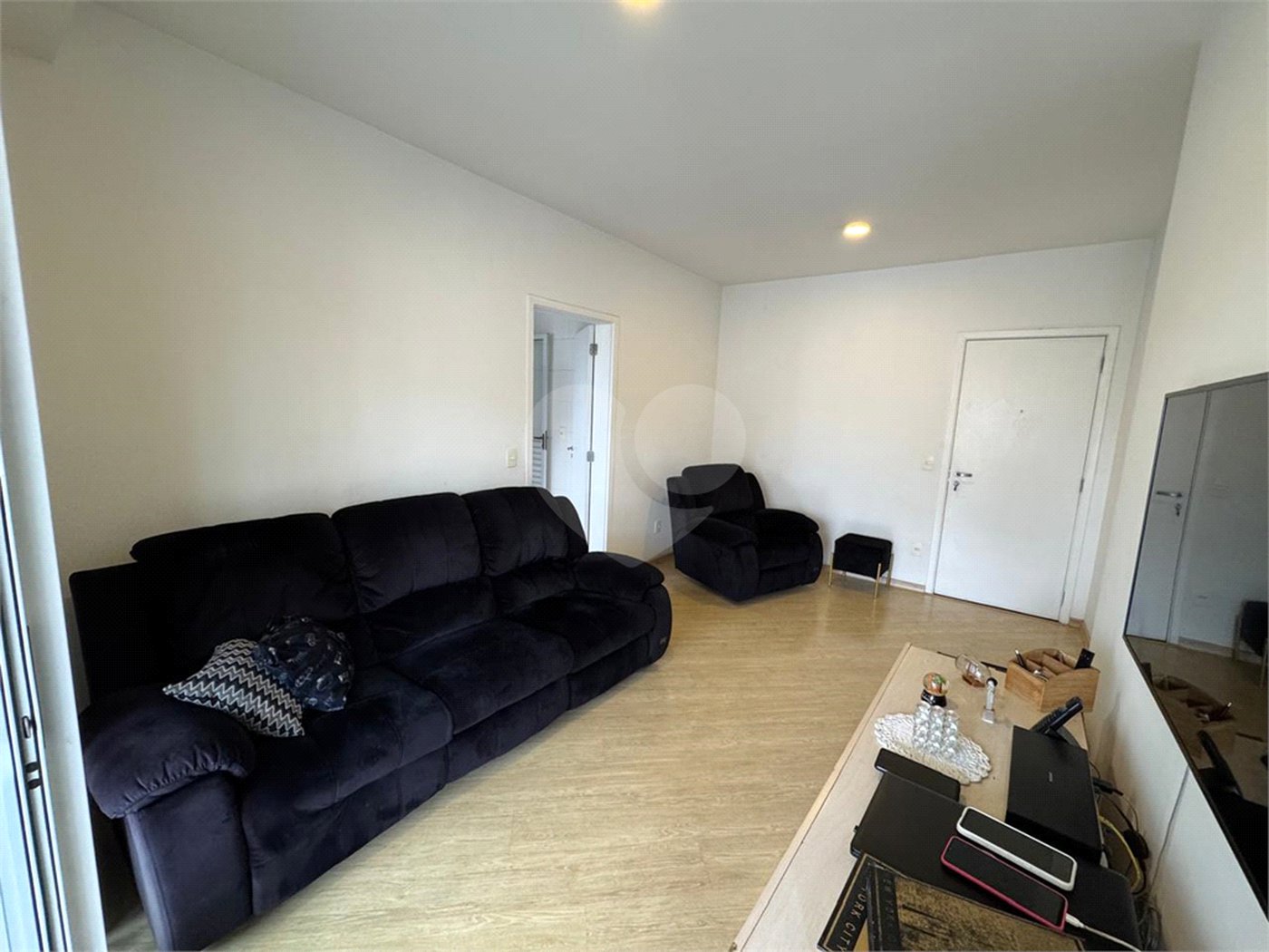 Apartamento à venda com 3 quartos, sendo 1 suíte, em Vila Gilda, Santo André, SP