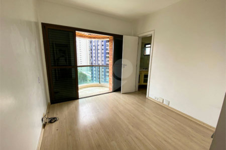 Apartamento à venda com 4 suítes em Vila Suzana, São Paulo, SP