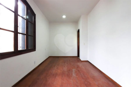 Casa à venda com 4 quartos, sendo 1 suíte, em Maracanã, Rio de Janeiro, RJ