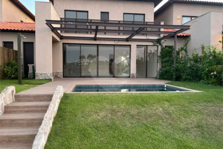 Casa em condomínio à venda com 5 quartos, sendo 4 suítes, em Marina, Armação dos Búzios, RJ