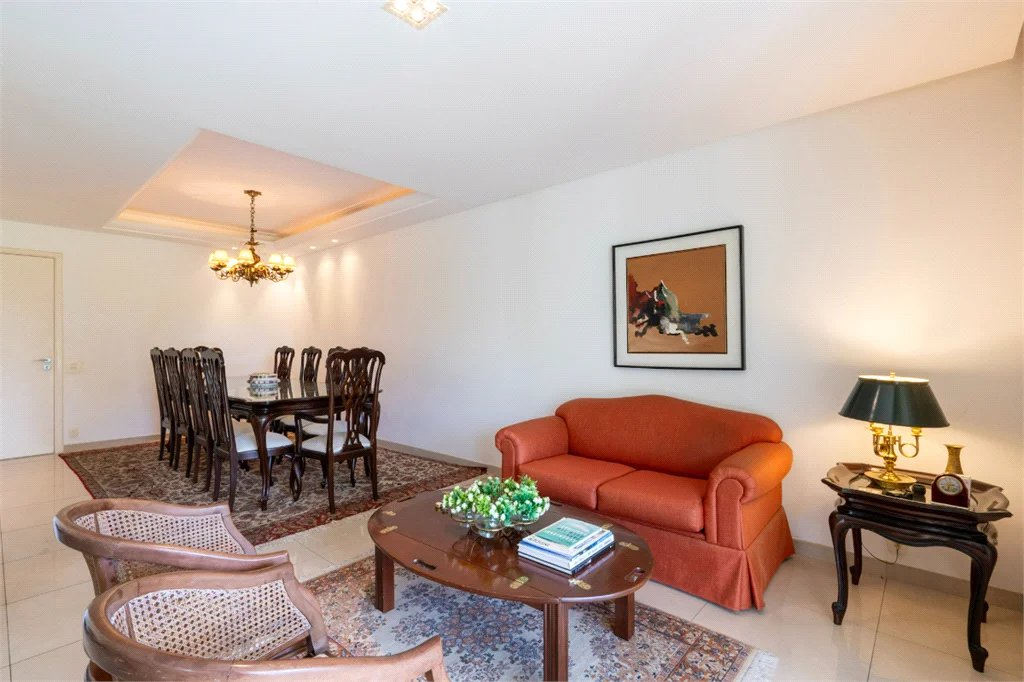 Apartamento à venda com 3 suítes em Vila Suzana, São Paulo, SP