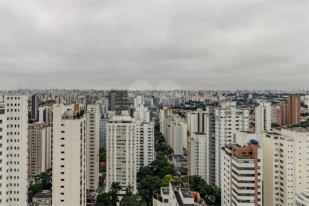 Apartamento à venda com 4 suítes em Campo Belo, São Paulo, SP