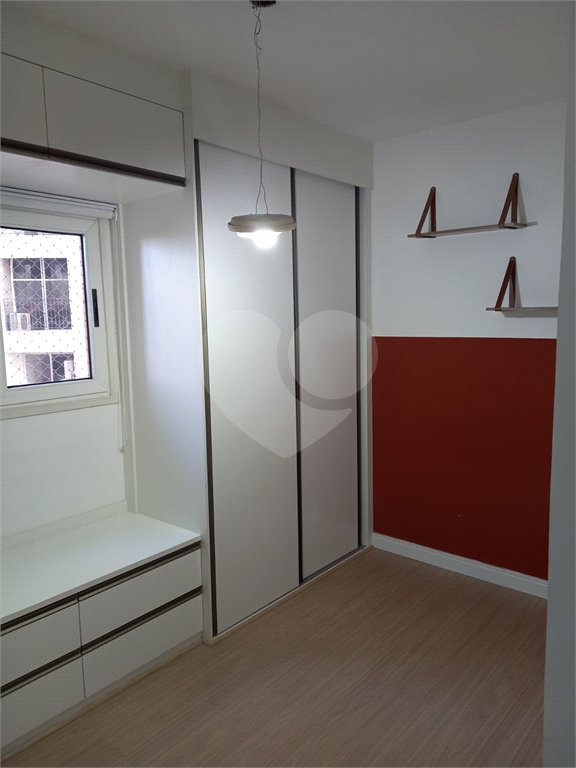 Apartamento à venda com 3 quartos, sendo 1 suíte,  em Vila Olímpia, São Paulo, SP