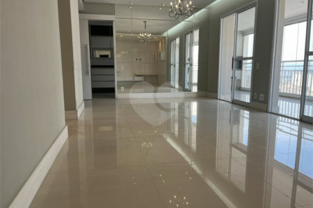 Apartamento à venda com 3 suítes em Mooca, São Paulo, SP