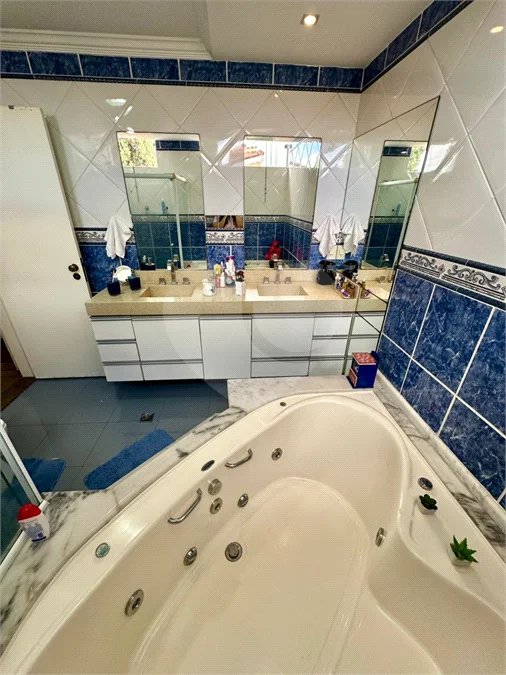 Casa de Alto Padrão à Venda no Parque dos Pássaros – 350 m²