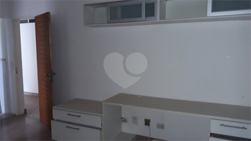 Casa à venda ou para alugar com 5 suítes em Granja Julieta, São Paulo, SP