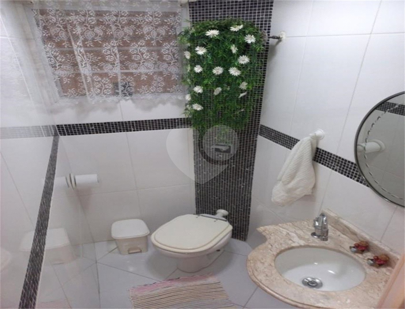 Sobrado à venda com 2 quartos em Jardim Santa Emília, São Paulo, SP