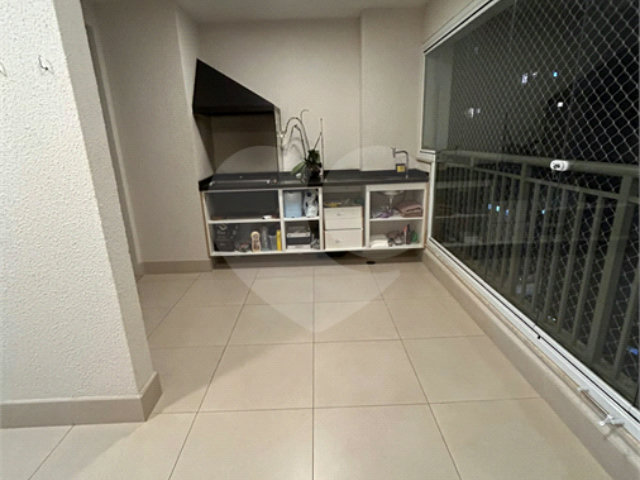 Apartamento à venda com 3 quartos, sendo 1 suíte,  em Vila Andrade, São Paulo, SP