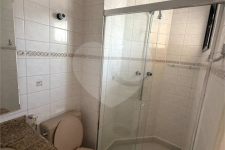 Apartamento à venda ou para alugar com 3 quartos, sendo 1 suíte,  em Santa Teresinha, São Paulo, SP