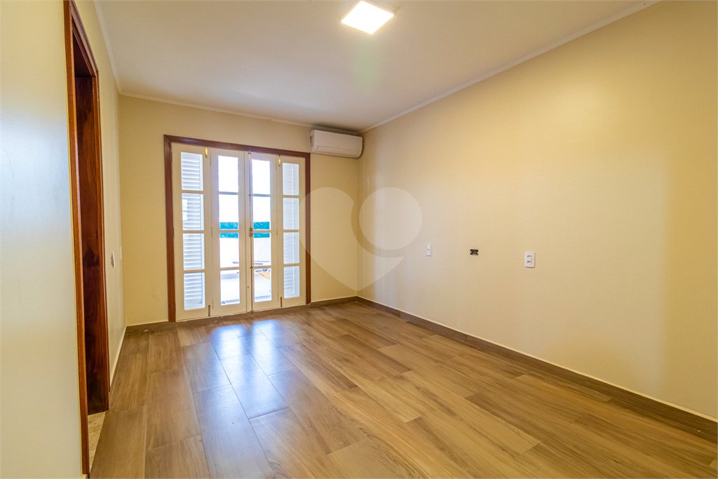 Casa à venda com 4 quartos, sendo 3 suítes,  em Interlagos, São Paulo, SP