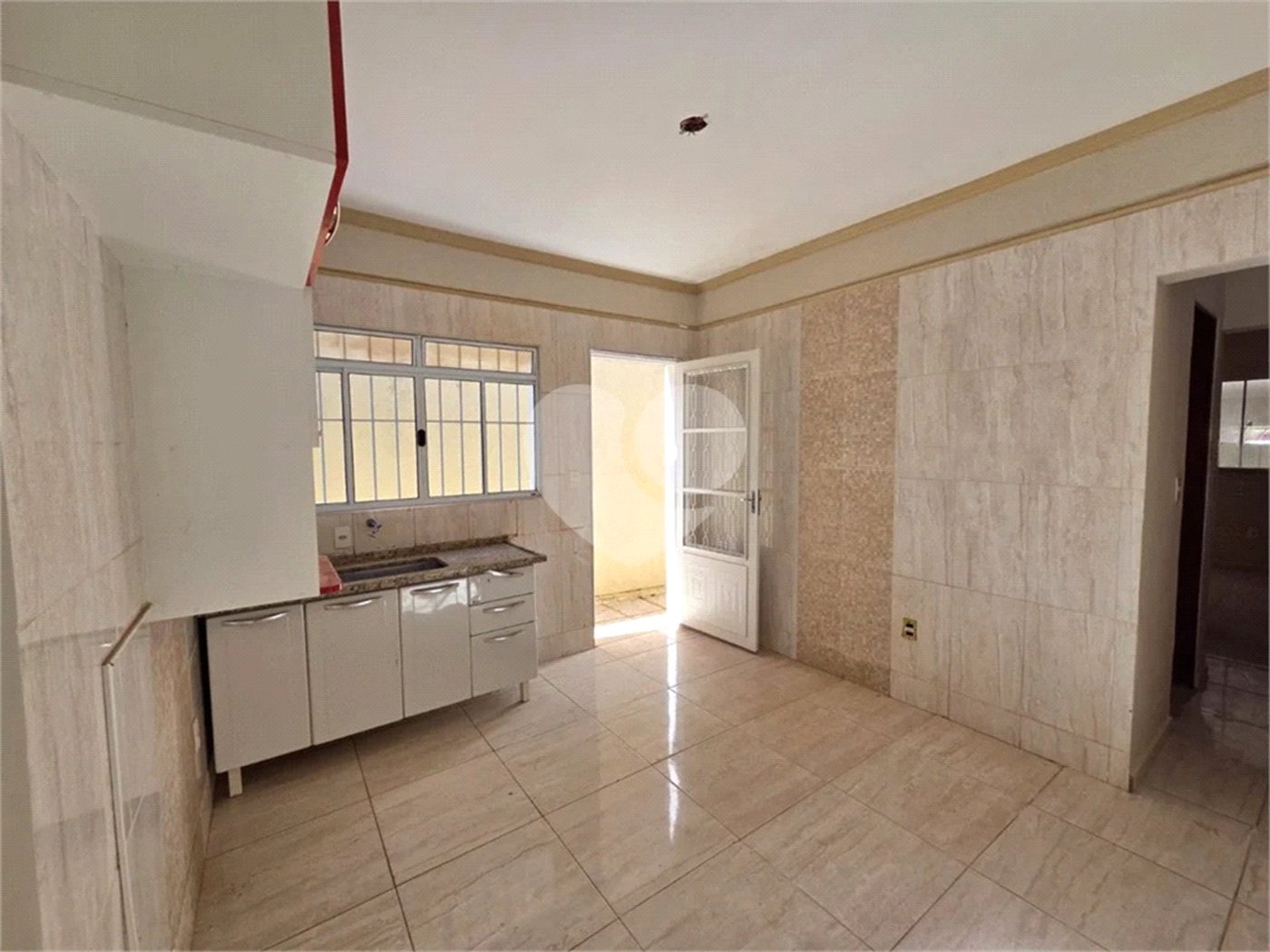 Casa à venda com 3 quartos, sendo 1 suíte, em Vila José Salem, Itapetininga, SP