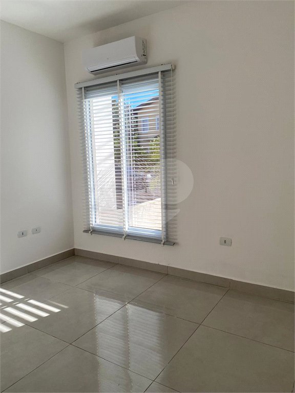 Casa à venda com 2 quartos, sendo 1 suíte, no condomínio Ilha das Águas, Salto - SP