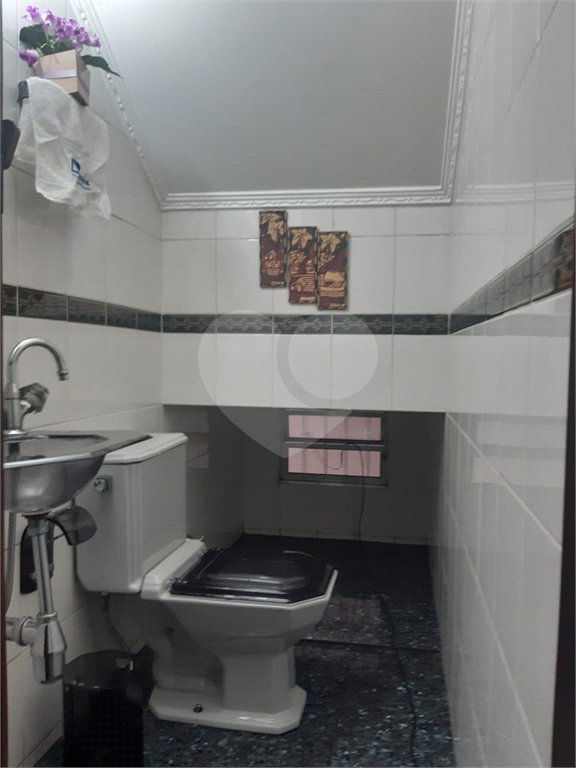 Sobrado à venda com 5 quartos, sendo 3 suítes, em Horto, São Paulo, SP