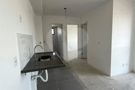 Apartamento à venda com 2 quartos em Jardim Trussardi, São Paulo, SP
