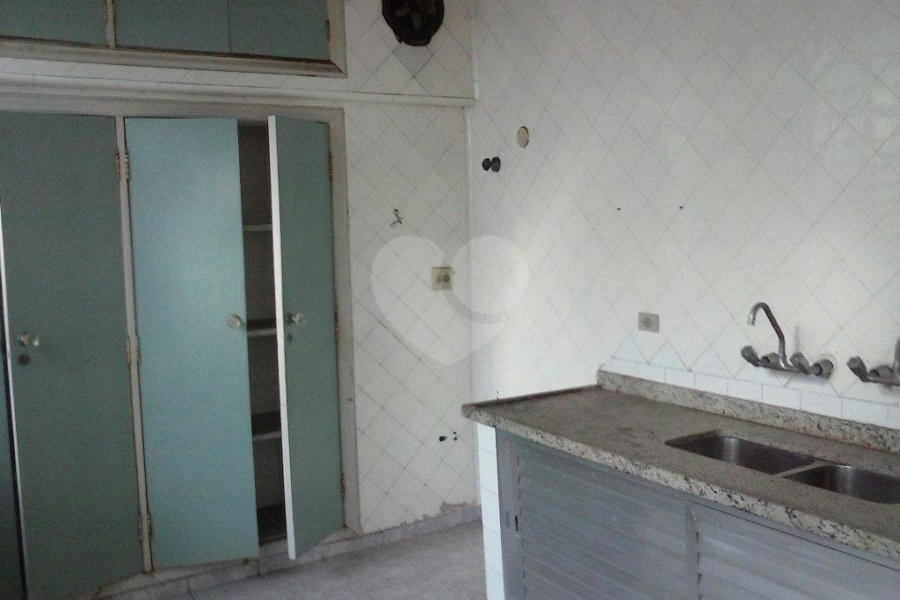 Sobrado à venda com 5 quartos, sendo 1 suíte, em Jardim São Paulo(zona Norte), São Paulo, SP