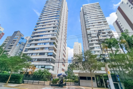Apartamento à venda com 3 suítes em Indianópolis, São Paulo, SP