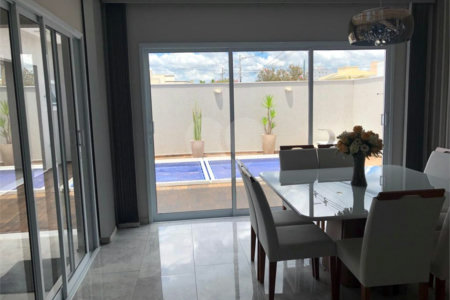 Casa à venda com 3 suítes no condomínio Vila do Bosque, Sorocaba - SP