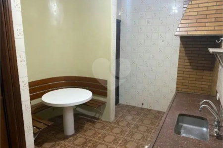 Sobrado à venda com 3 quartos em Jardim Arpoador, São Paulo, SP