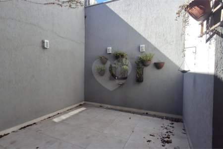 Casa de Vila à venda com 2 quartos, sendo 1 suíte, em Alto da Boa Vista, São Paulo, SP