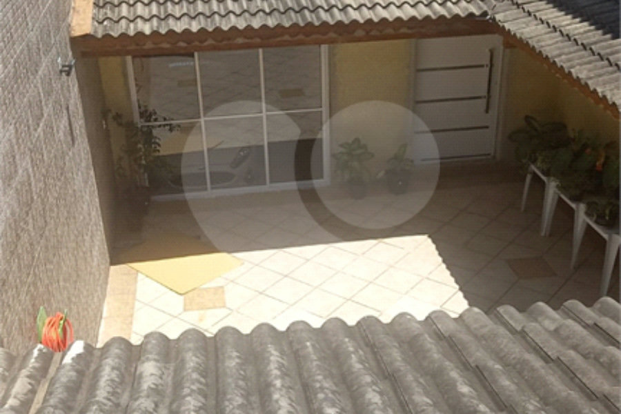 Casa à venda com 5 quartos, sendo 2 suítes, em Jardim Santa Clara, Guarulhos, SP