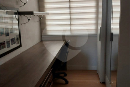 Apartamento à venda com 3 quartos, sendo 2 suítes,  em Cidade São Francisco, São Paulo, SP