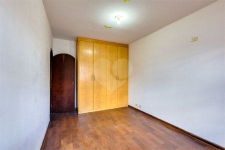 Sobrado à venda com 3 quartos, sendo 1 suíte, em Alto da Boa Vista, São Paulo, SP