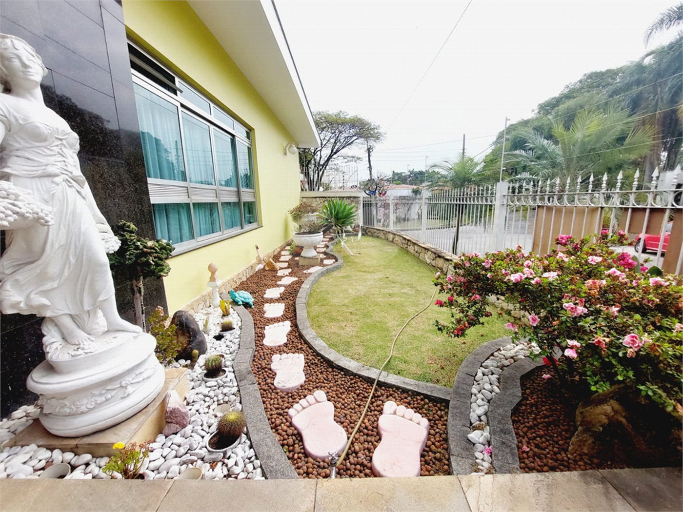 Casa à venda com 3 quartos, sendo 1 suíte, em Vila Bela Aliança, São Paulo, SP