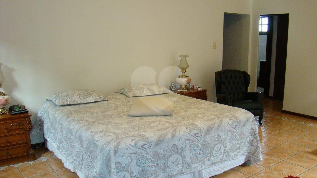 Sobrado à venda com 4 quartos, sendo 2 suítes,  em Alto da Boa Vista, São Paulo, SP