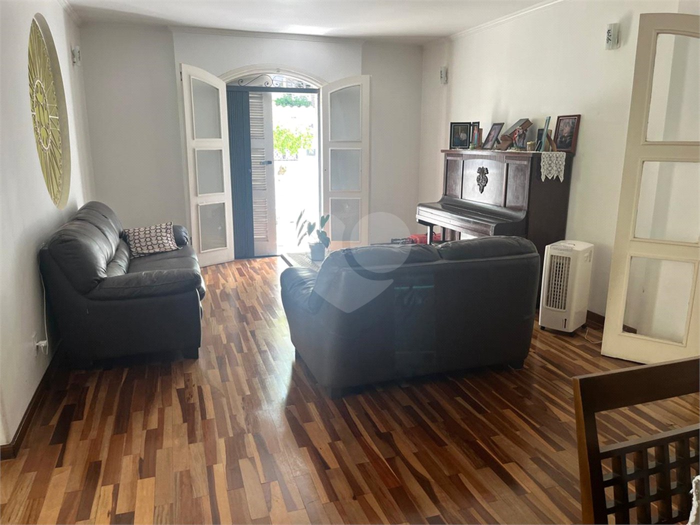Casa à venda com 4 quartos, sendo 1 suíte, em Jardim Franca, São Paulo, SP