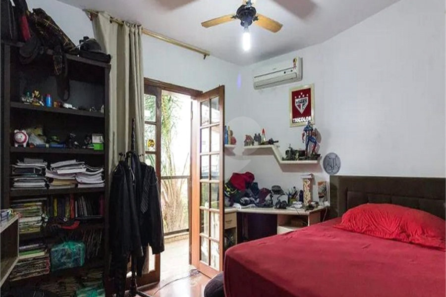 Sobrado à venda ou para alugar com 4 suítes em Vila Paulicéia, São Paulo, SP