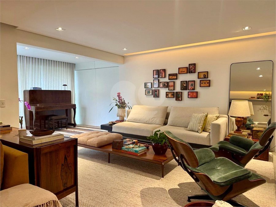 Apartamento à venda com 4 suítes em Vila Olímpia, São Paulo, SP