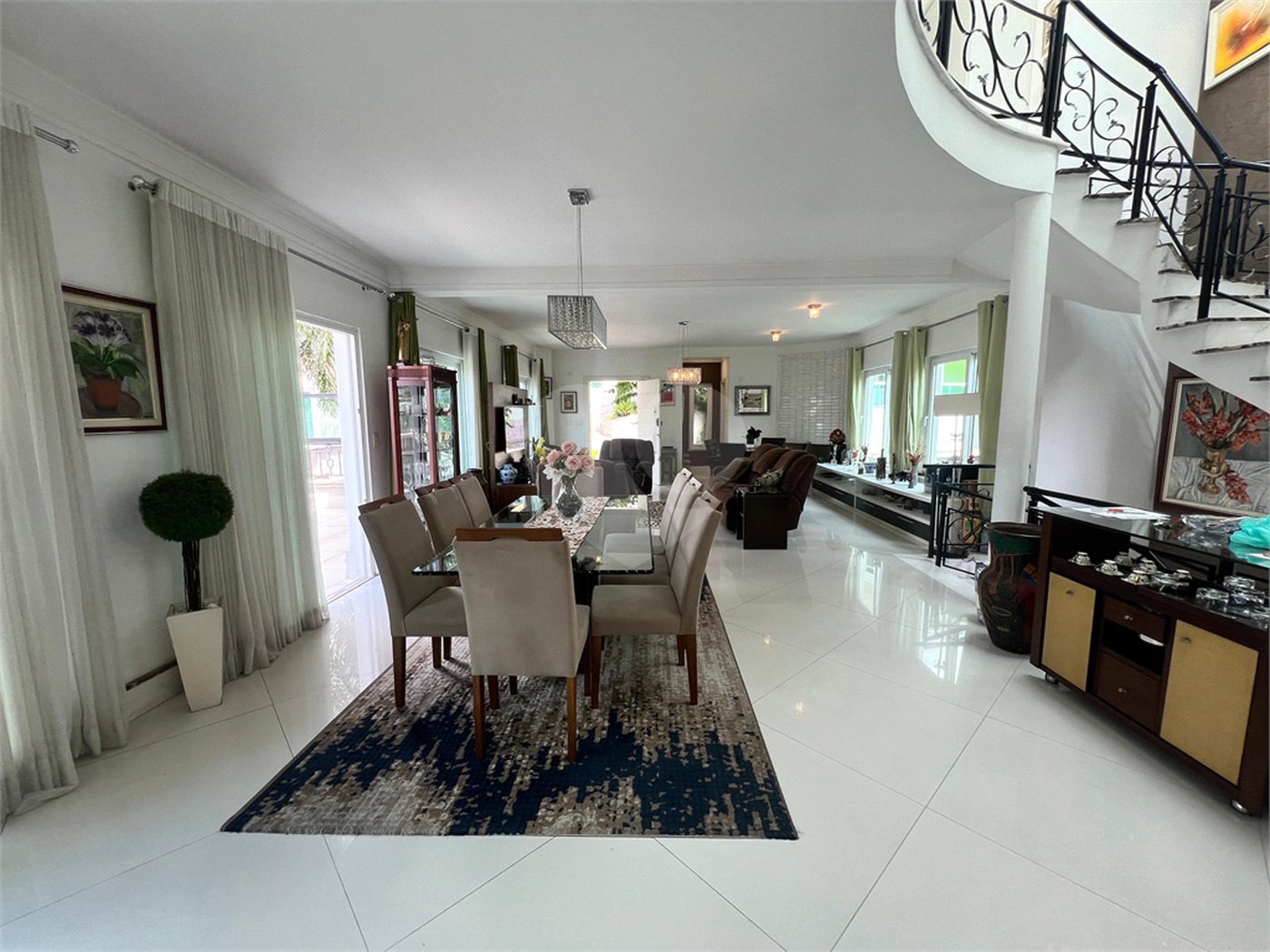 Casa à venda com 3 suítes no condomínio Quinta de Santo Antônio, São Paulo - SP
