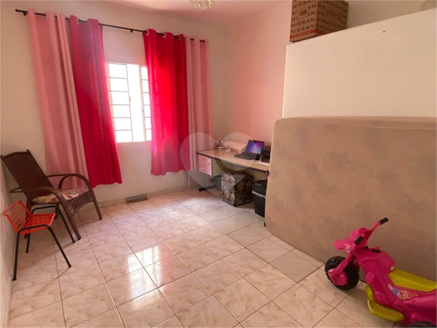 Casa à venda com 7 quartos, sendo 2 suítes, em Vila Augusta, Sorocaba, SP