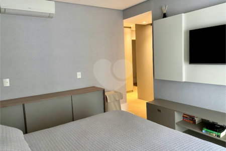 Apartamento à venda com 3 suítes em Vila Suzana, São Paulo, SP