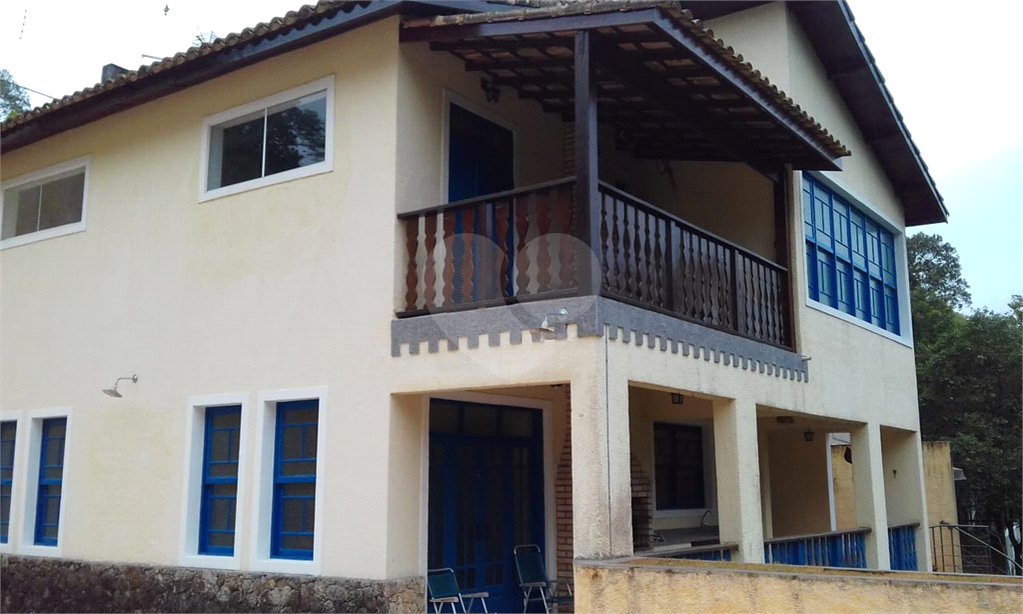 Casa à venda ou para alugar com 3 suítes no condomínio Parque Imperial da Cantareira, Mairiporã - SP