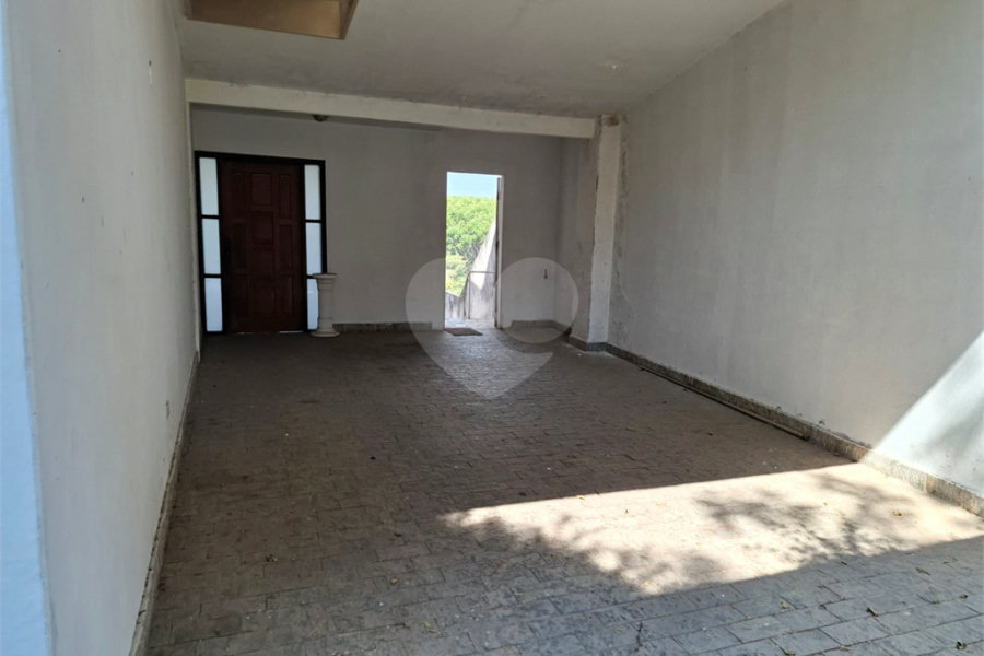 Casa à venda com 4 quartos, sendo 3 suítes, em Jardim São Bento, São Paulo, SP