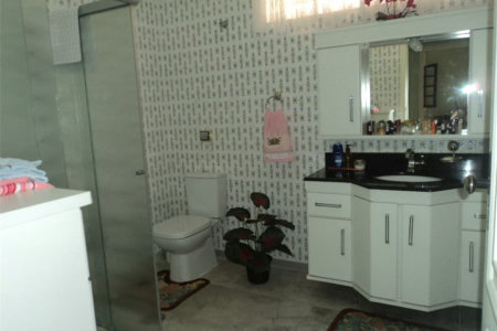 Sobrado à venda com 3 quartos, sendo 1 suíte, em Jaguaré, São Paulo, SP