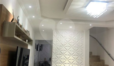 Casa à venda com 3 quartos, sendo 1 suíte,  no condomínio Residencial Sabará, São Paulo - SP