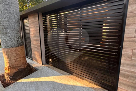 Casa à venda com 3 quartos, sendo 2 suítes, no condomínio Recanto das Palmeiras, Rio de Janeiro - RJ