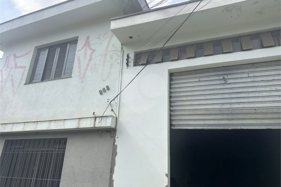 Sobrado à venda com 2 quartos em Vila Zat, São Paulo, SP