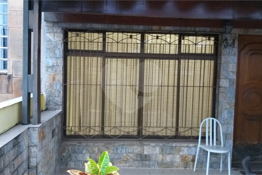 Sobrado à venda com 3 quartos em Vila Irmãos Arnoni, São Paulo, SP